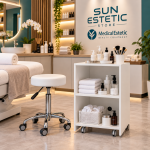 Elegante trolley spa in clinica estetica